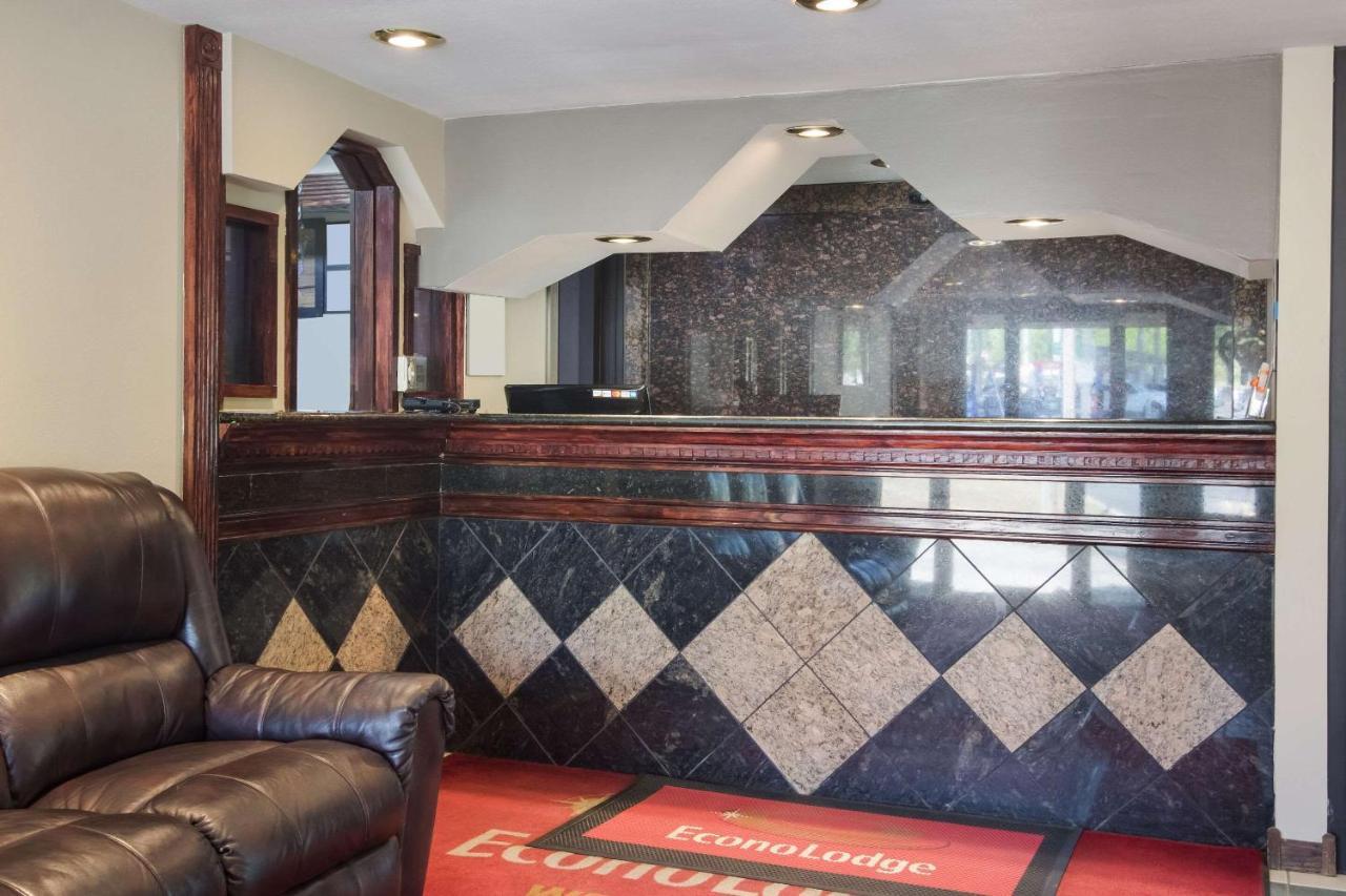 Econo Lodge Pittsburgh I-79 Bagian luar foto