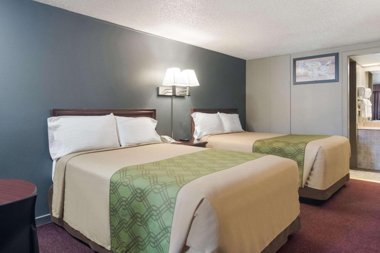 Econo Lodge Pittsburgh I-79 Bagian luar foto