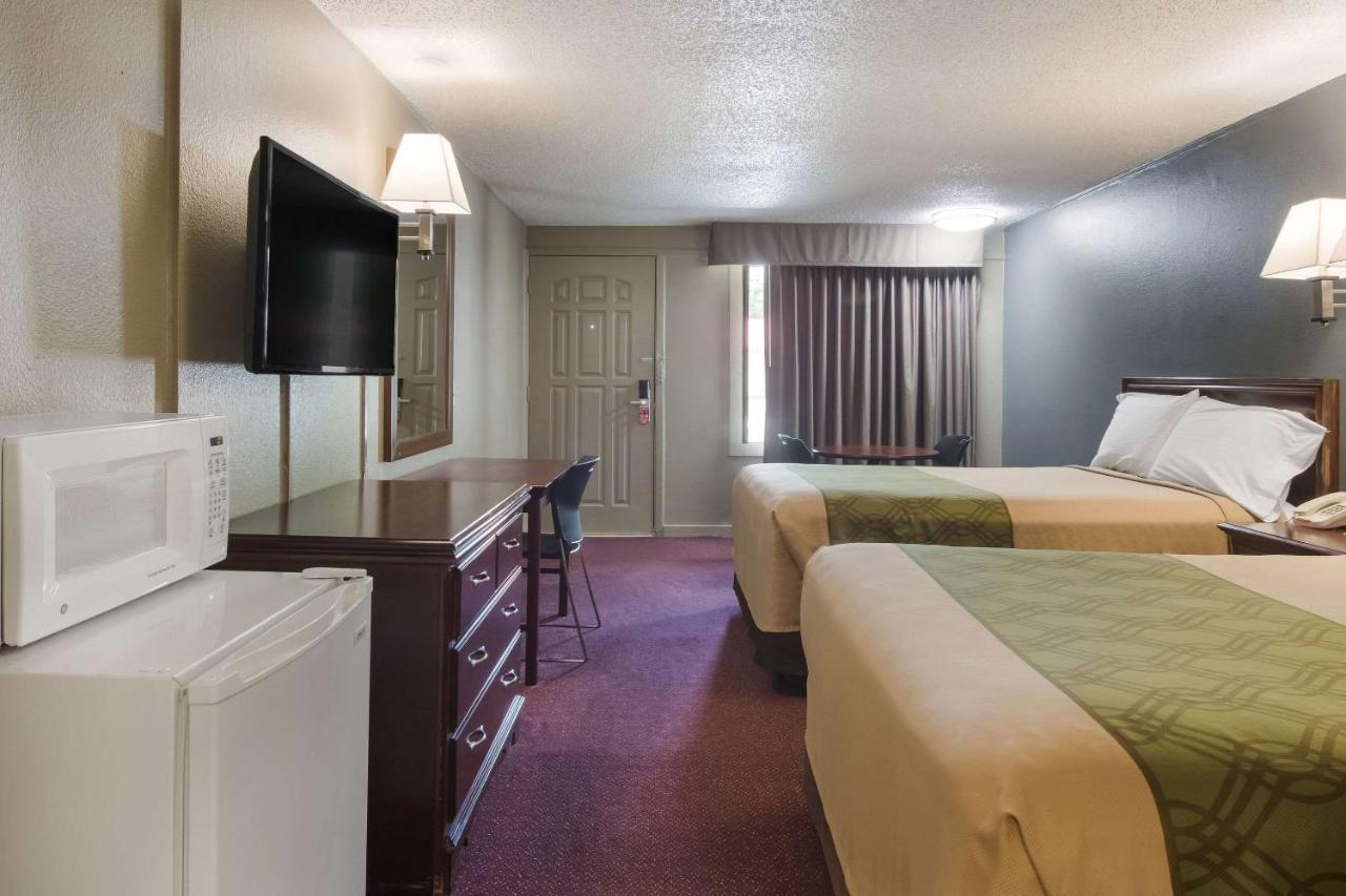 Econo Lodge Pittsburgh I-79 Bagian luar foto