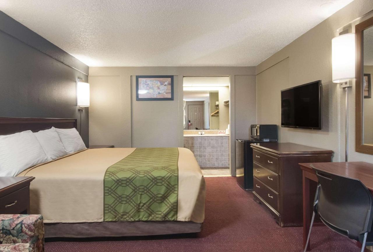Econo Lodge Pittsburgh I-79 Bagian luar foto
