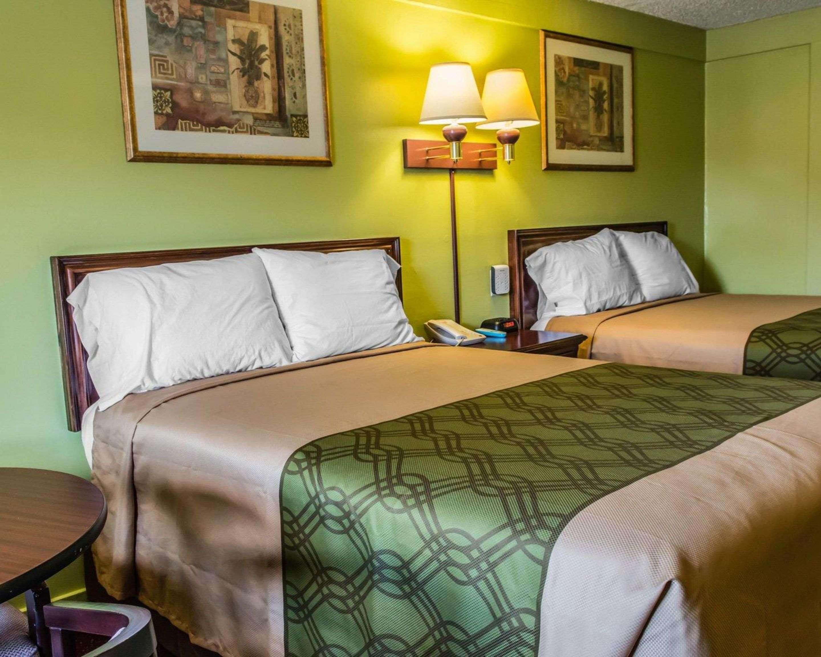 Econo Lodge Pittsburgh I-79 Bagian luar foto