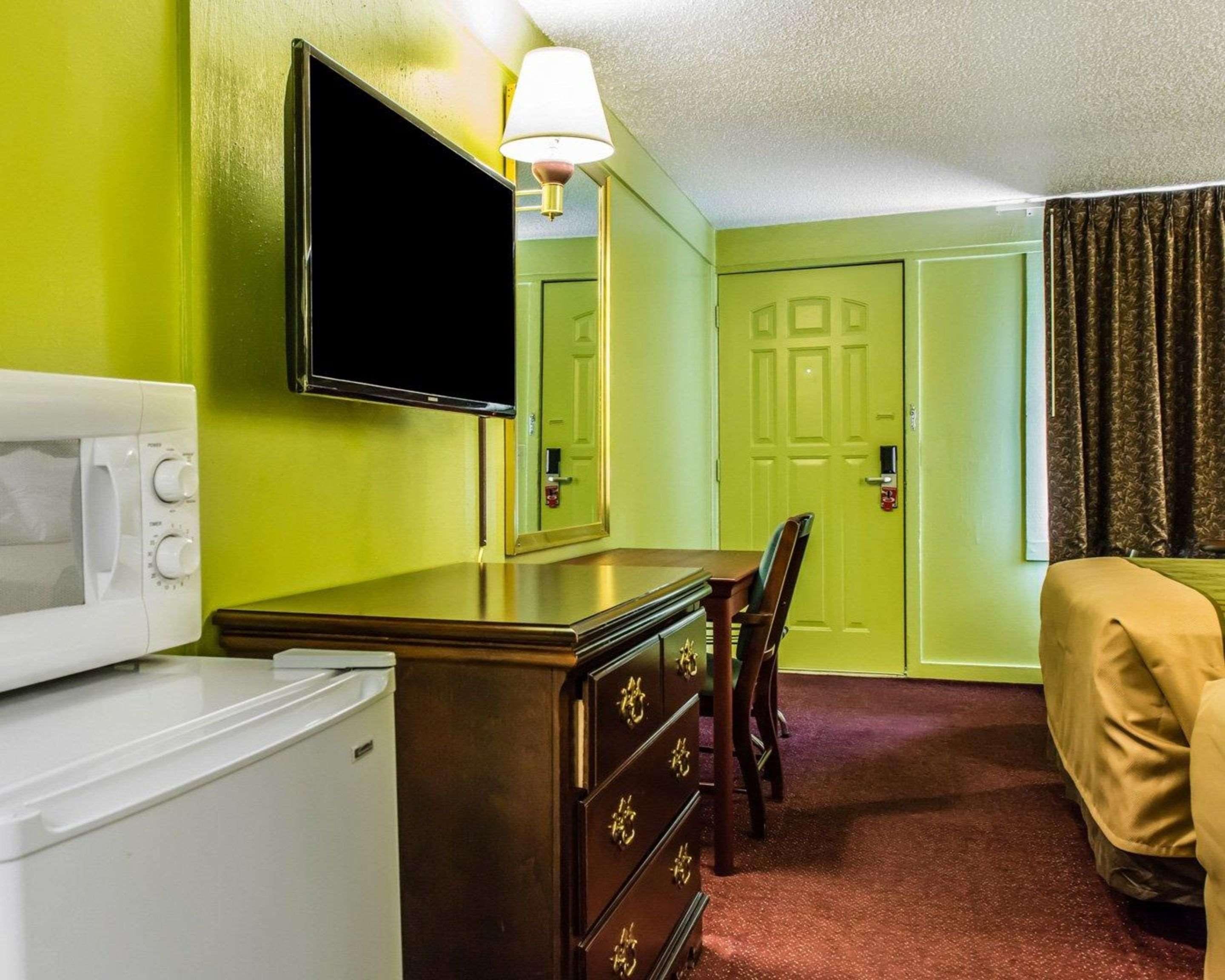 Econo Lodge Pittsburgh I-79 Bagian luar foto
