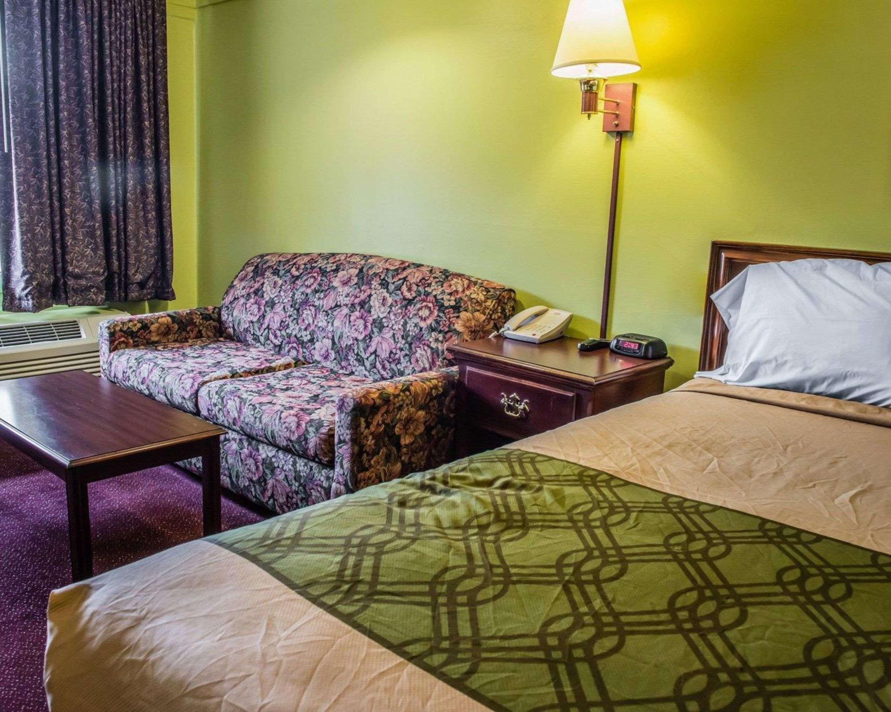 Econo Lodge Pittsburgh I-79 Bagian luar foto
