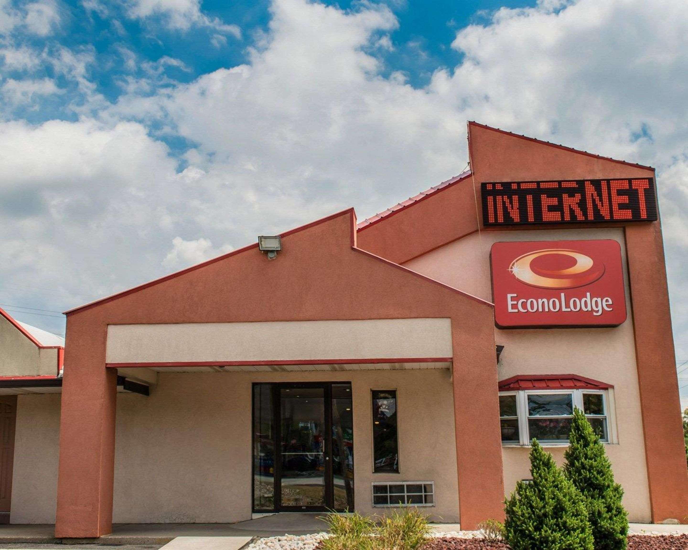 Econo Lodge Pittsburgh I-79 Bagian luar foto