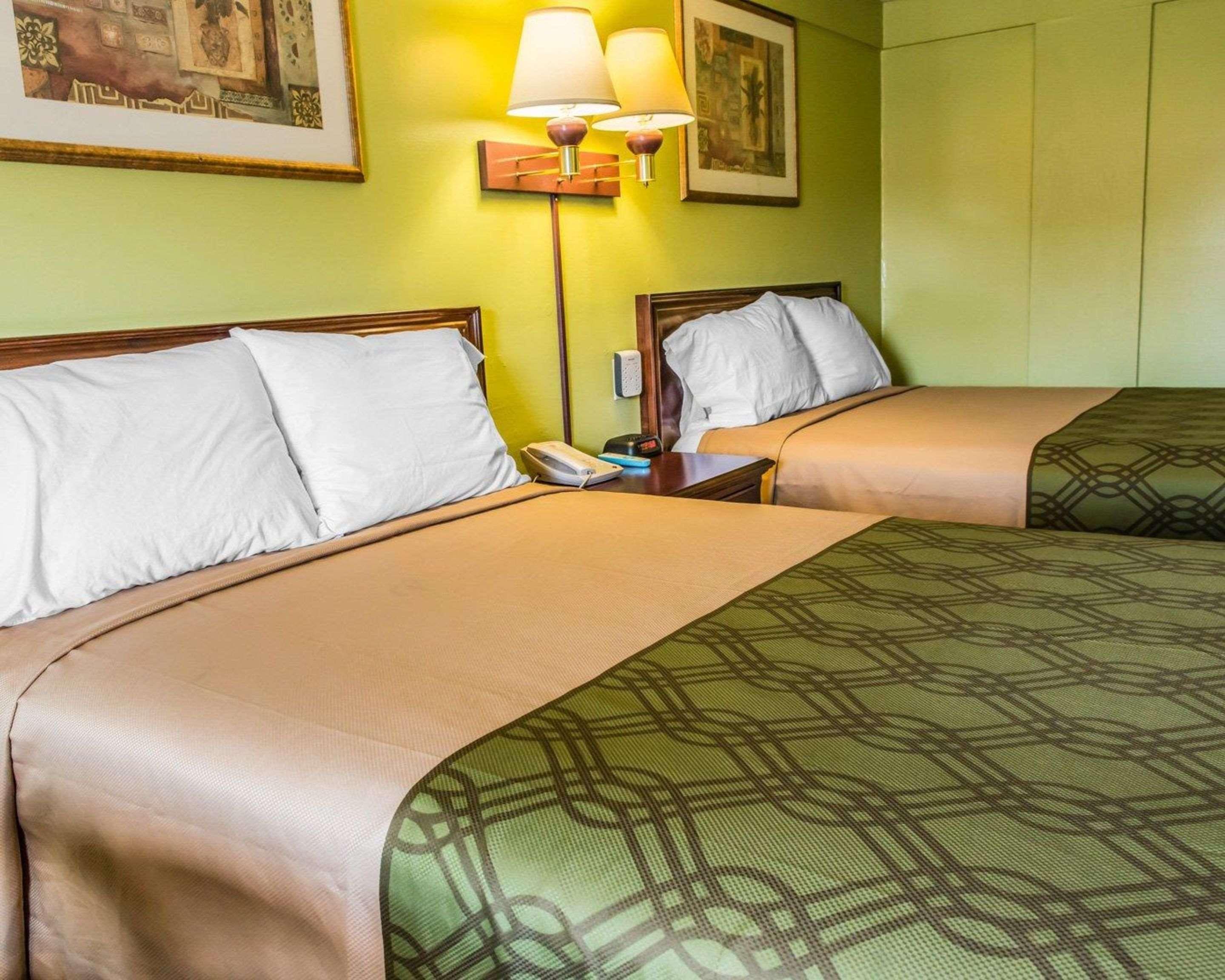Econo Lodge Pittsburgh I-79 Bagian luar foto
